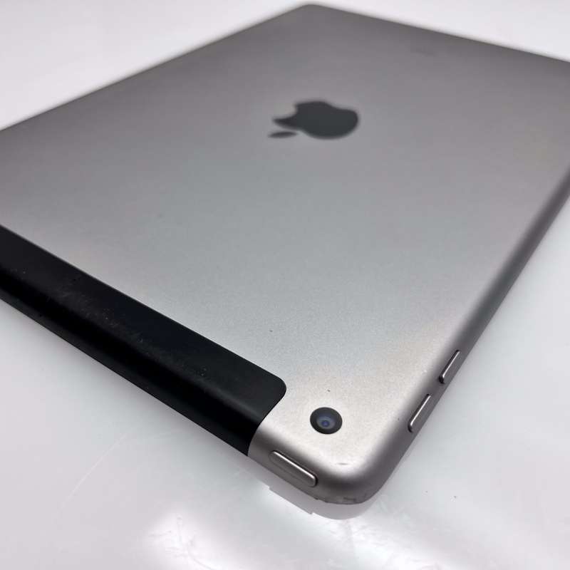 iPad 9.7" 6th Gen (Wifi/ Cellular) 128GB No Touch ID Space Grey
