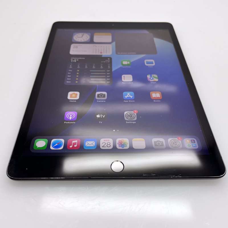 iPad 10.2 8th Gen (Wifi Only) No Touch ID And Bent Casing Space Grey (3 Month Warranty)
