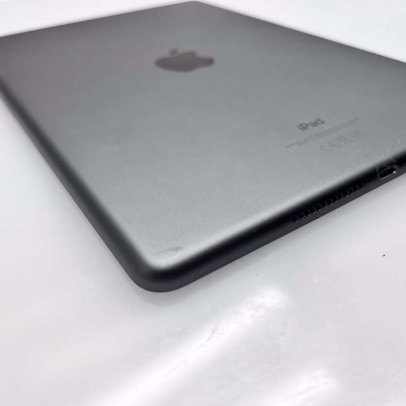 iPad 10.2 8th Gen (Wifi Only) No Touch ID And Bent Casing Space Grey (3 Month Warranty)