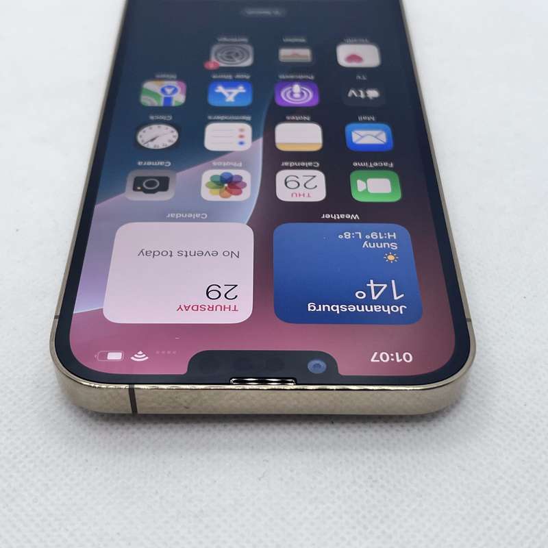 iPhone 13 Pro Max 512GB Gold (12 Month Warranty) + Cover And Screen Protector Bundle Value: R400