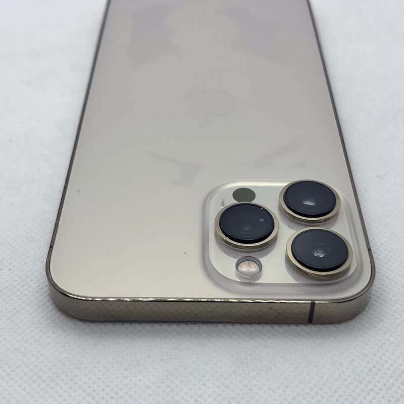 iPhone 13 Pro Max 512GB Gold (12 Month Warranty) + Cover And Screen Protector Bundle Value: R400