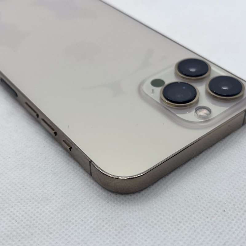 iPhone 13 Pro Max 512GB Gold (12 Month Warranty) + Cover And Screen Protector Bundle Value: R400