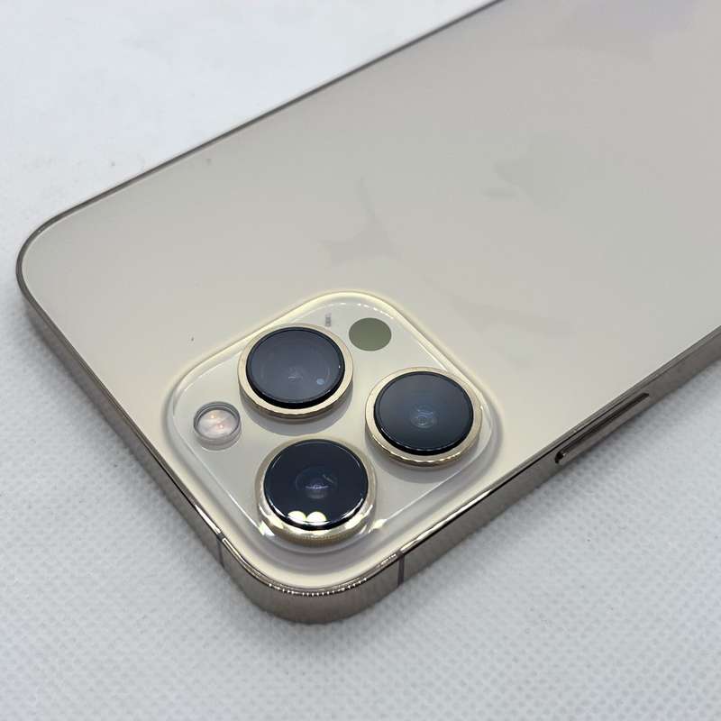 iPhone 13 Pro Max 512GB Gold (12 Month Warranty) + Cover And Screen Protector Bundle Value: R400