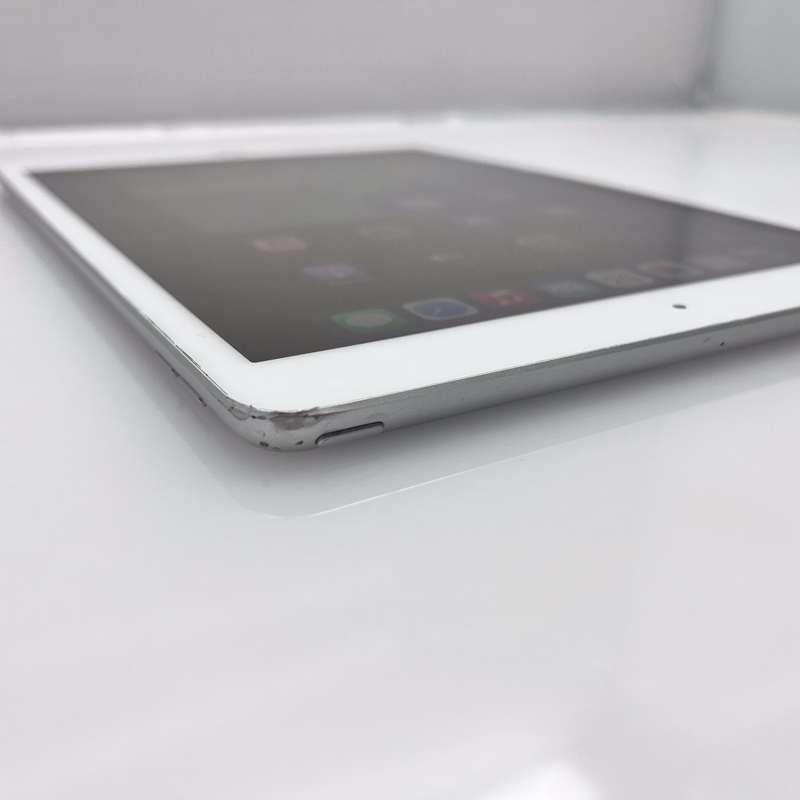 iPad 10.2" 7th Gen 32GB (Wifi Only) No Touch ID| Bent Casing| LCD Damage Silver