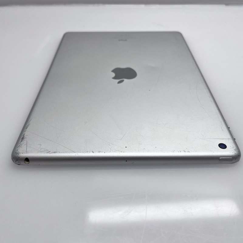 iPad 10.2" 7th Gen 32GB (Wifi Only) No Touch ID| Bent Casing| LCD Damage Silver