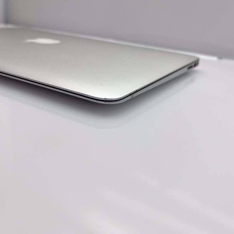 MacBook Air "Core i5" 13-Inch 4GB RAM 128GB SSD (2017) Silver (3 Month Warranty)