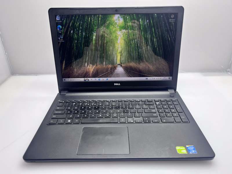 Dell Inspiron 15 "Core i7" 8GB DDR2 RAM 512GB SSD Black