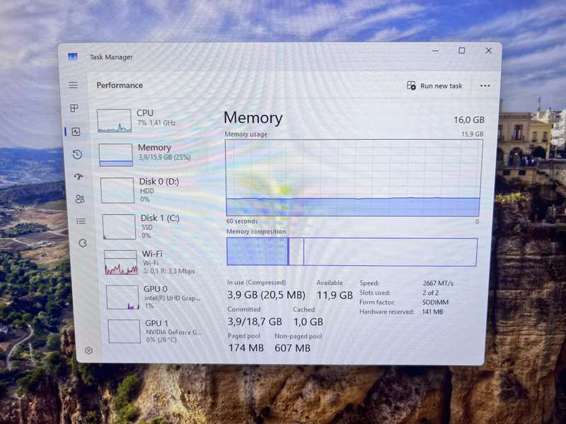 Dell G3 3779 "Core i7" 17.3-Inch 16GB RAM 512GB NVME SSD AND 1TB HHD Black