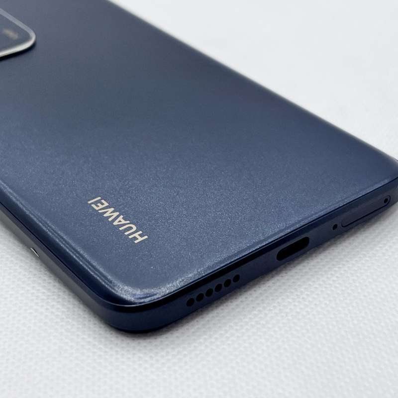 Huawei Nova Y72 128GB Cracked Camera Black