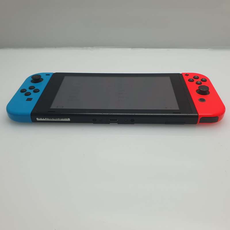 Nintendo Switch 32GB Black + 2 Joy-Con Controllers + Pro Controller (3 Month Warranty)