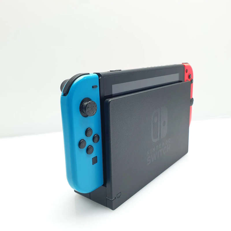 Nintendo Switch 32GB Black + 2 Joy-Con Controllers + Pro Controller (3 Month Warranty)