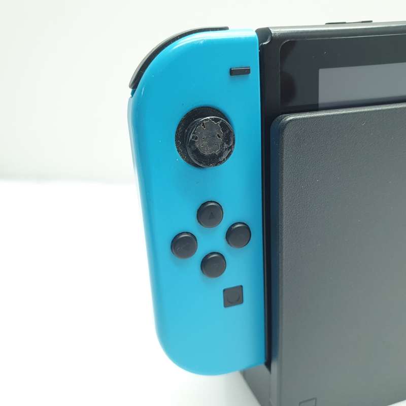 Nintendo Switch 32GB Black + 2 Joy-Con Controllers + Pro Controller (3 Month Warranty)