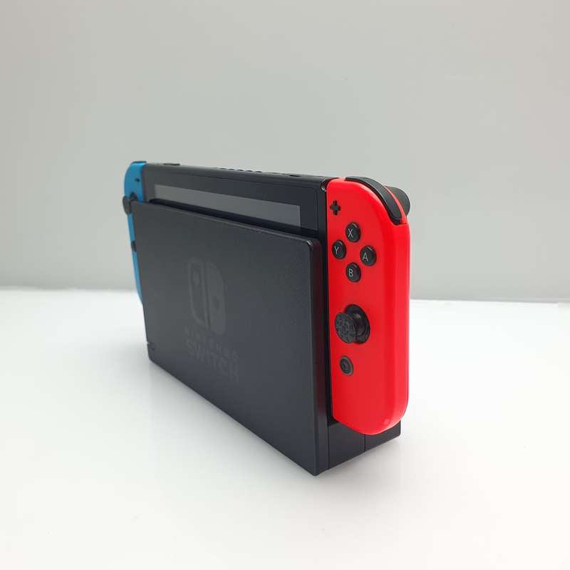 Nintendo Switch 32GB Black + 2 Joy-Con Controllers + Pro Controller (3 Month Warranty)
