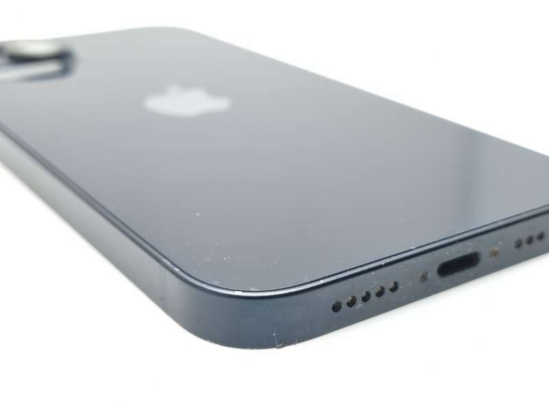 iPhone 13 128GB Midnight (6 Month Warranty) + Screen Protector Bundle Value: R200