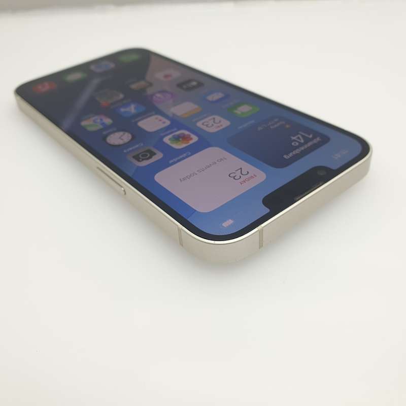 iPhone 13 256GB Starlight (6 Month Warranty) + Screen Protector Bundle Value: R200