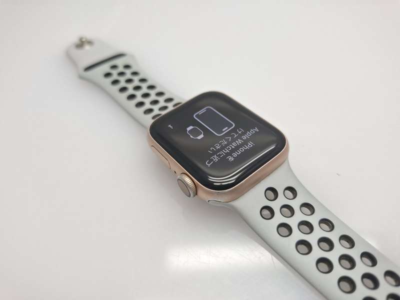 Apple Watch Series 4 40mm GPS Only Rose Gold (3 Month Warranty) - With White Nike Straps
