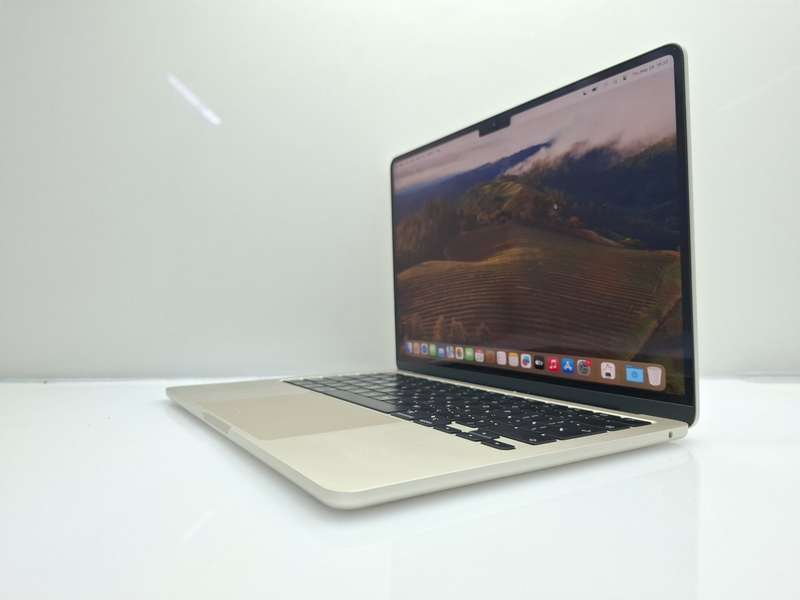 MacBook Air 13-Inch "M3" 8 CPU/ 10 GPU (2024) 8GB RAM 512GB SSD Starlight (12 Month Warranty)