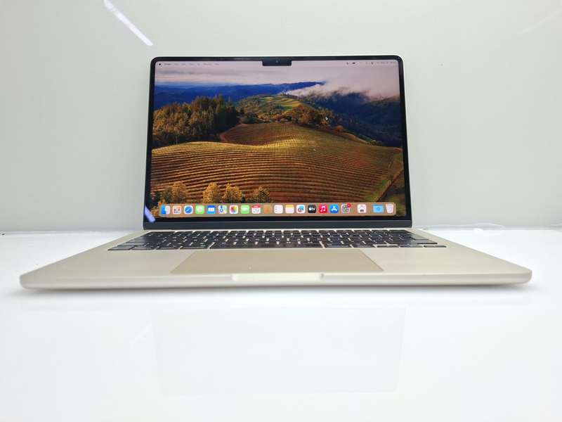 MacBook Air 13-Inch "M3" 8 CPU/ 10 GPU (2024) 8GB RAM 512GB SSD Starlight (12 Month Warranty)