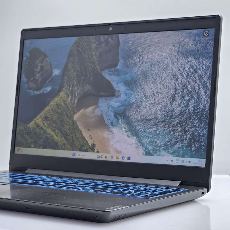 Lenovo IdeaPad L340 Core i7 2.60GHz 16GB RAM 500GB SSD And 2TB HDD Faulty Battery Black