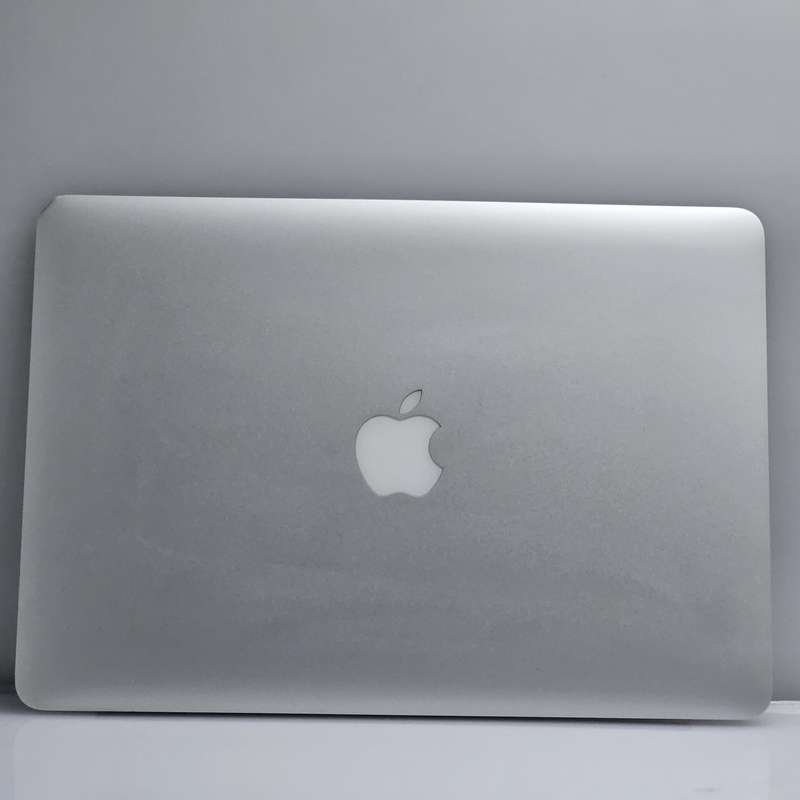 MacBook Air Core i5 13-Inch 1.8GHz (2017) 8GB RAM 128GB SSD Faulty Battery Silver