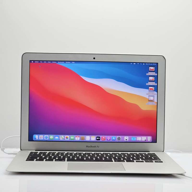 MacBook Air Core i5 13-Inch 1.8GHz (2017) 8GB RAM 128GB SSD Faulty Battery Silver