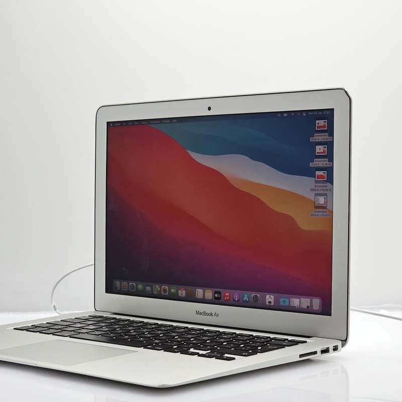 MacBook Air Core i5 13-Inch 1.8GHz (2017) 8GB RAM 128GB SSD Faulty Battery Silver