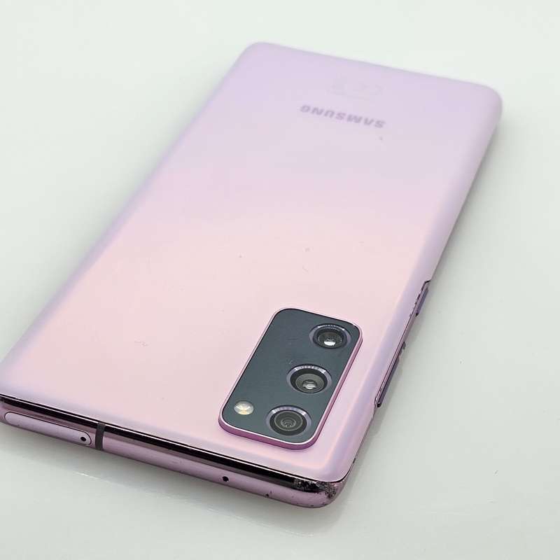 Samsung Galaxy S20 FE 128GB Dual Sim Cracked Screen Cloud Lavendar