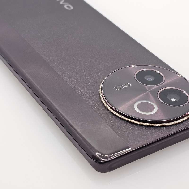 Vivo V30e 256GB Dual Sim Minor LCD Burn Classy Brown (6 Month Warranty)