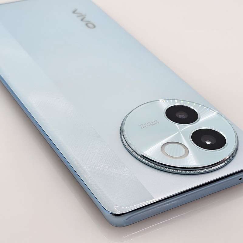 Vivo V30e 256GB Minor LCD Burn Green (6 Month Warranty)