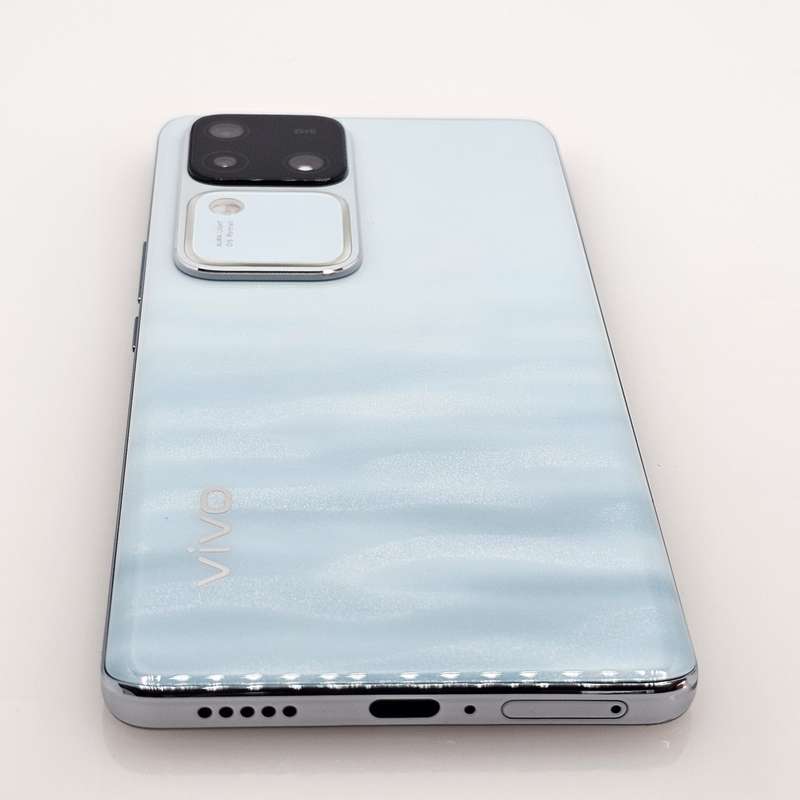 Vivo V30 512GB Dual Sim Minor LCD Burn Aqua (6 Month Warranty)