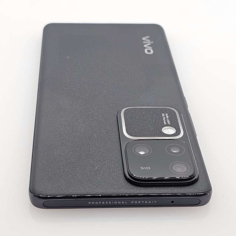 Vivo V30 512GB Dual Sim LCD Burn Black (6 Month Warranty)