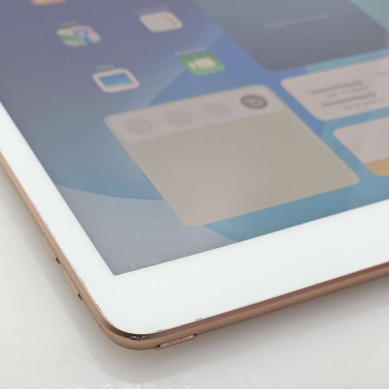 iPad 10.2 8th Gen 32GB (Wifi Only) No Touch ID And Bright Spots Rose Gold