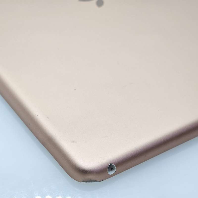 iPad 10.2 8th Gen 32GB (Wifi Only) No Touch ID And Bright Spots Rose Gold