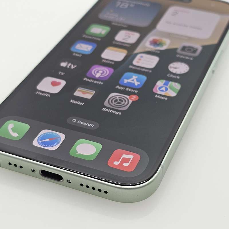 iPhone 15 128GB Green (12 Month Warranty) + Screen Protector Bundle Value: R200