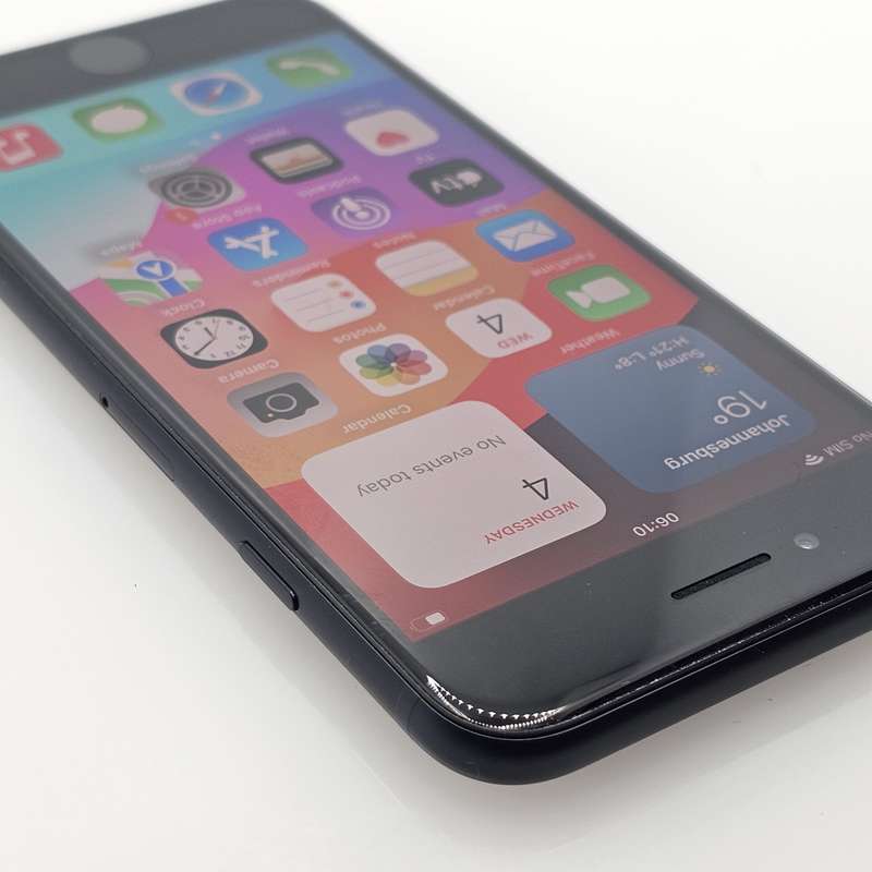 iPhone SE 2022 128GB Midnight (3 Month Warranty)