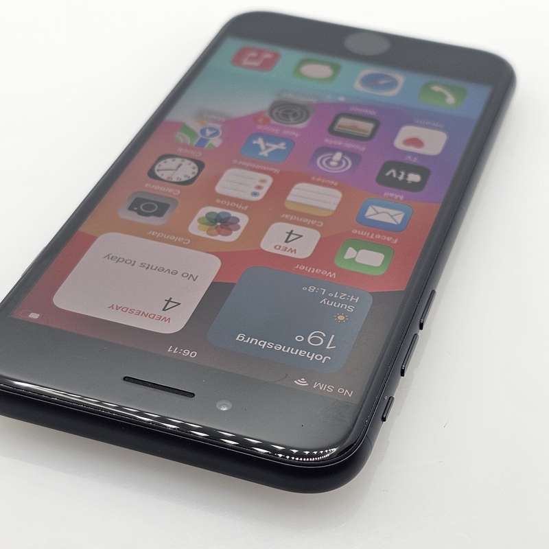 iPhone SE 2022 128GB Midnight (3 Month Warranty)