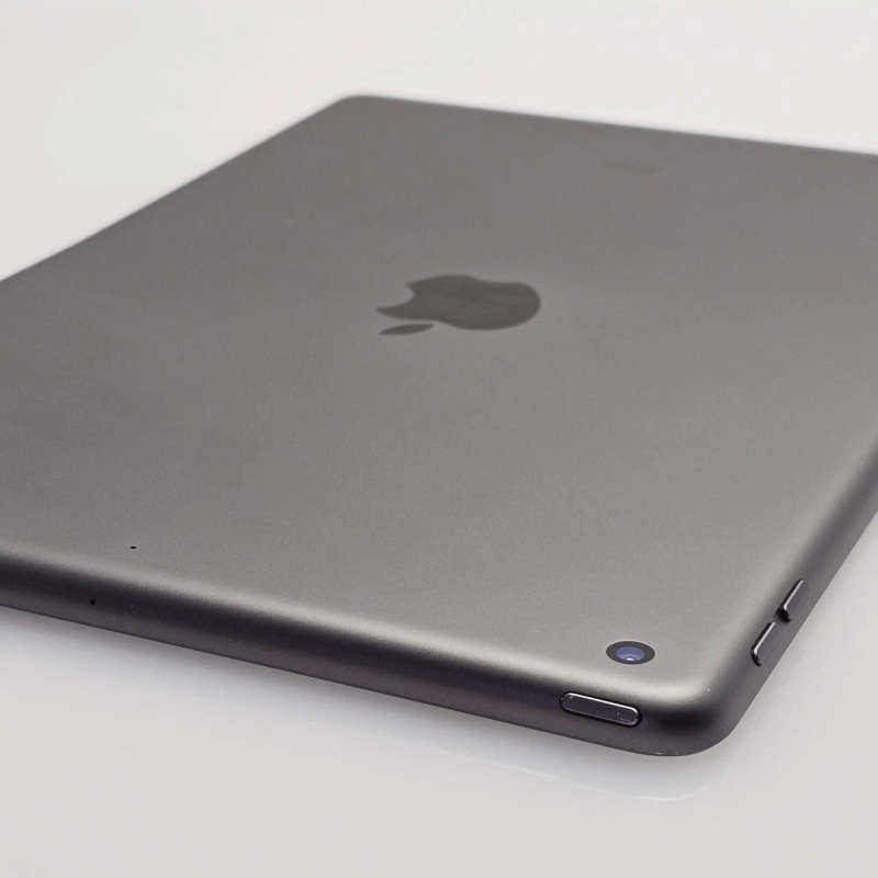 iPad 10.2" 8th Gen 32GB (Wifi Only) No Touch ID And Bent Casing Space Gray
