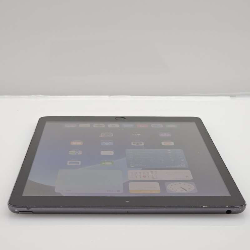 iPad 10.2" 7th Gen 32GB (Wifi Only) No Touch ID And Bright Spots Space Gray