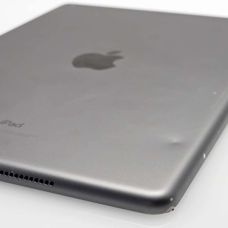iPad 10.2" 7th Gen 32GB (Wifi Only) No Touch ID And Bright Spots Space Gray