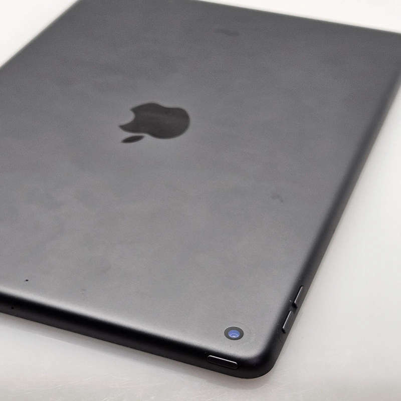 iPad 10.2 9th Gen 64GB (Wifi Only) No Touch ID Space Gray