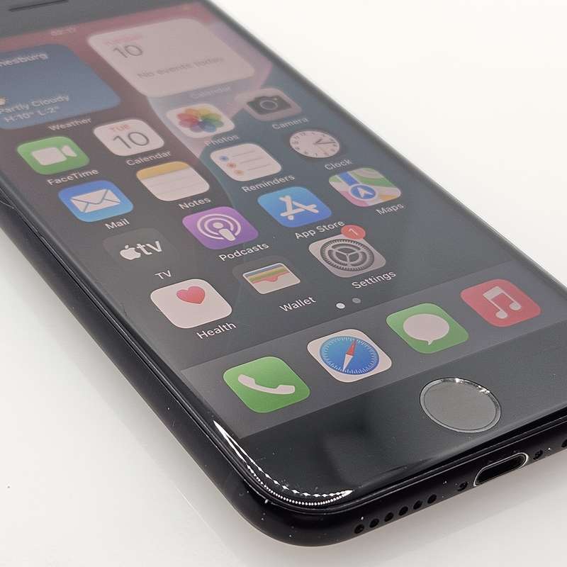 iPhone SE 2020 64GB Black (3 Month Warranty)