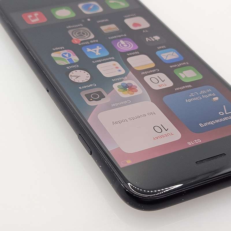 iPhone SE 2020 64GB Black (3 Month Warranty)