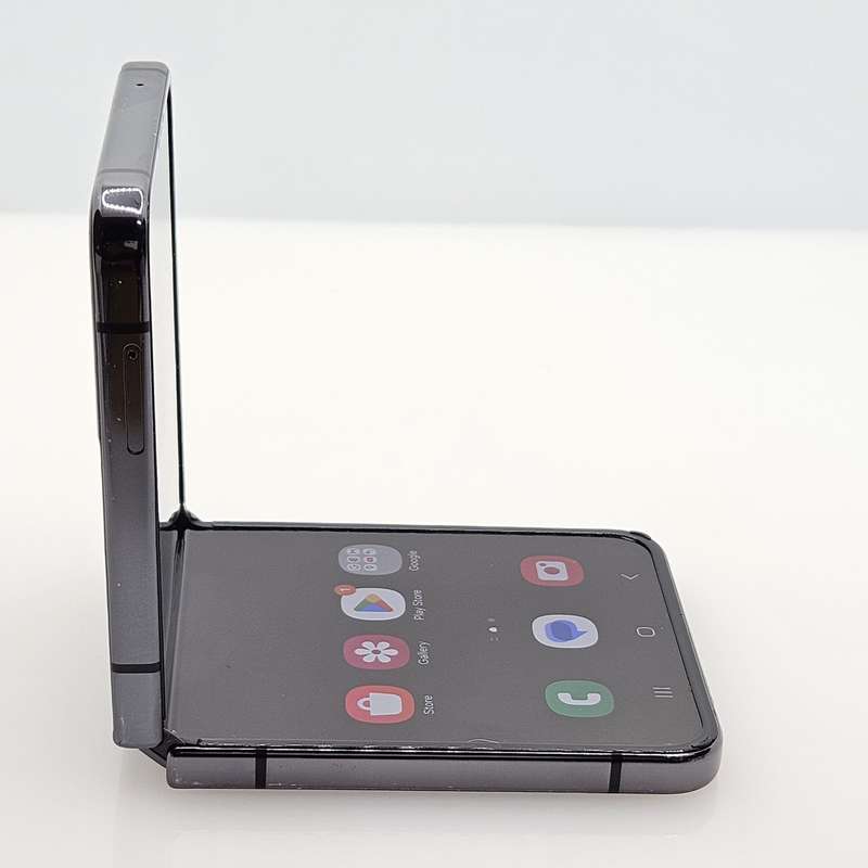 Samsung Galaxy Z Flip 4 256GB Graphite (6 Month Warranty)