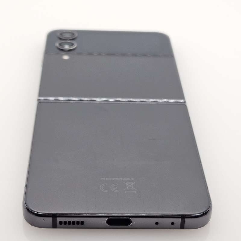 Samsung Galaxy Z Flip 4 256GB Graphite (6 Month Warranty)