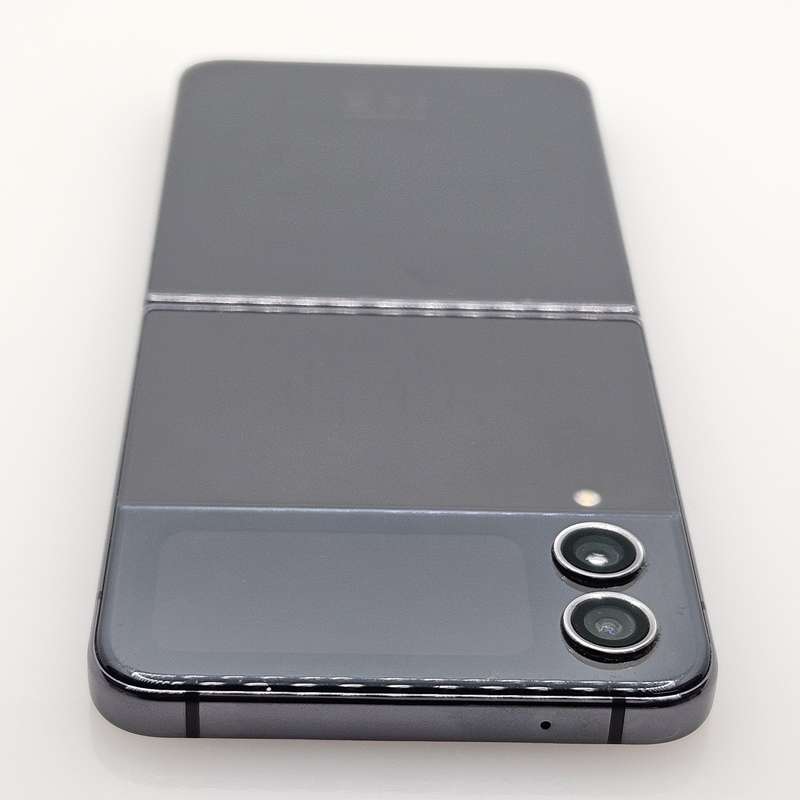 Samsung Galaxy Z Flip 4 256GB Graphite (6 Month Warranty)