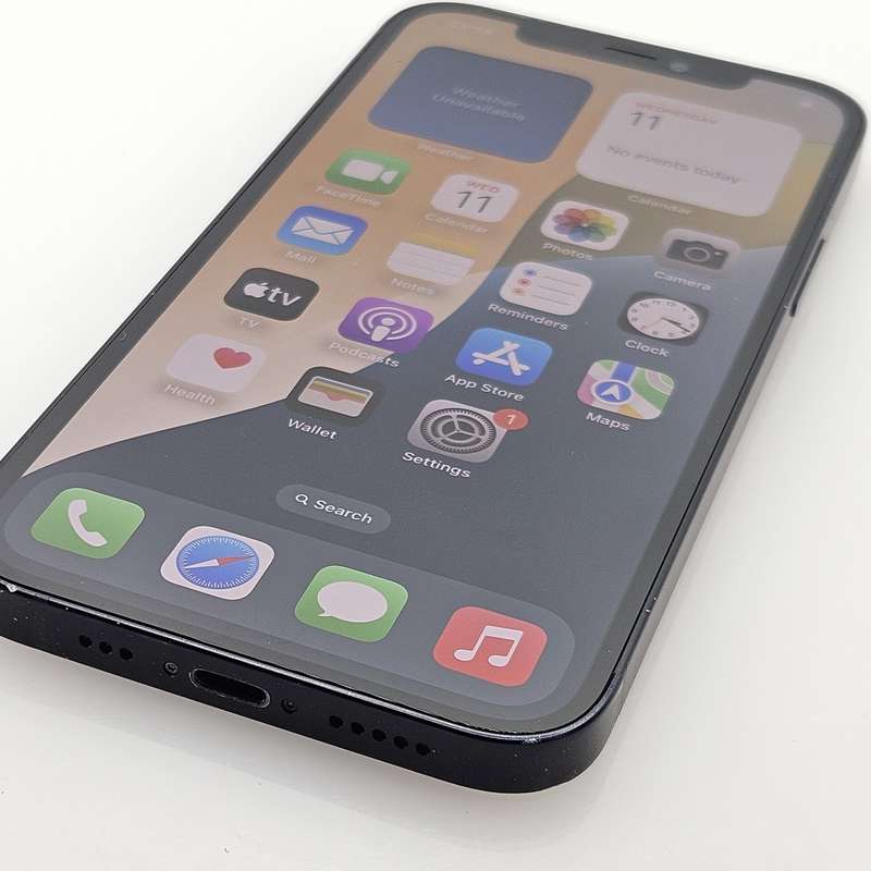 iPhone 12 128GB | Dead Pixel | Black (6 Month Warranty) + Cover Bundle Value: R200