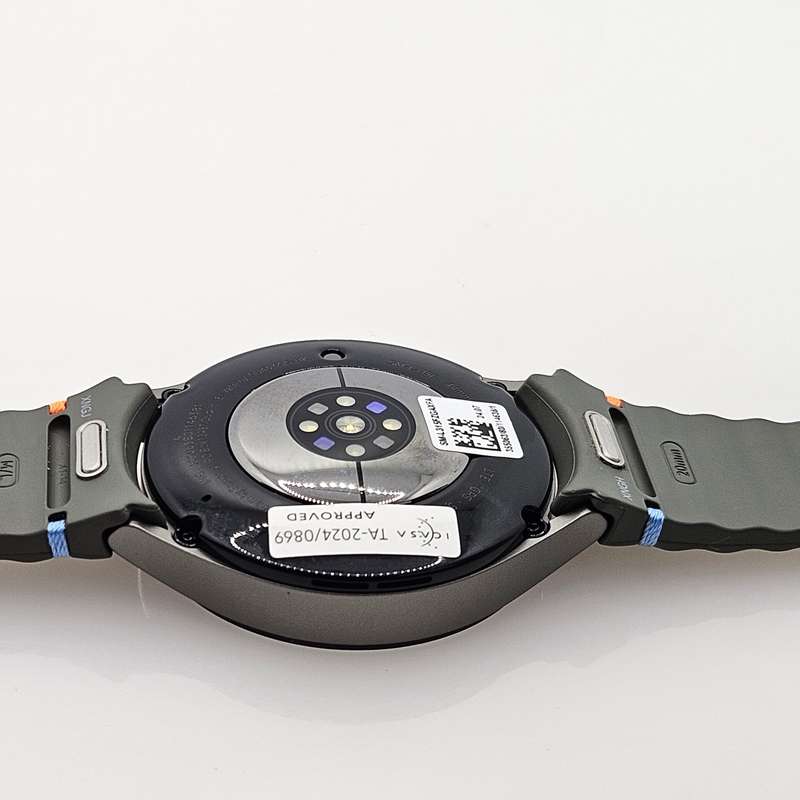 Samsung Galaxy Watch 7 44mm LTE Green (6 Month Warranty)  Mint condition