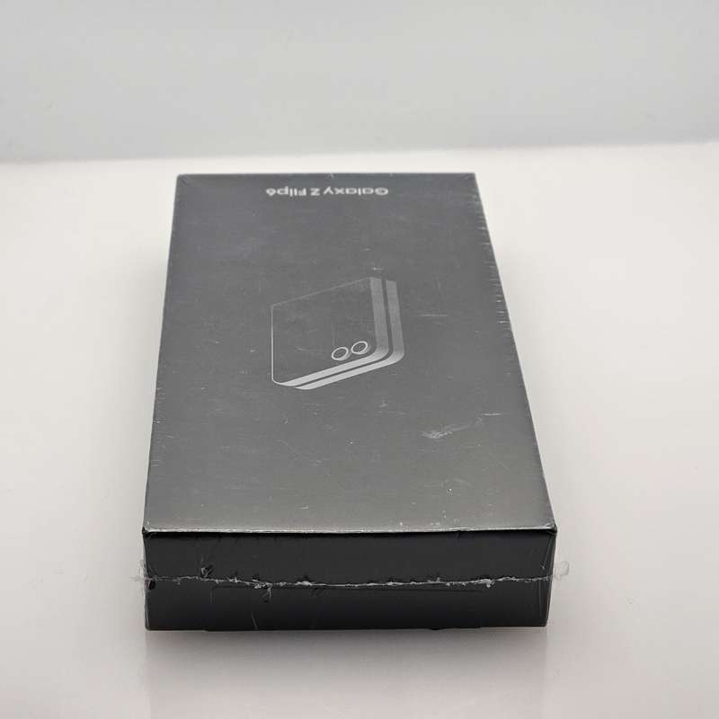 Samsung Galaxy Z Flip 6 256GB Dual Sim Silver Shadow -