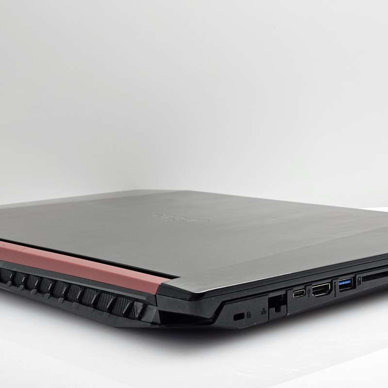 Acer Nitro 5 (AN515-51) "Core i5" 2.50GHz 16GB RAM 256GB SSD Bright Spots And Faulty Battery Blac...