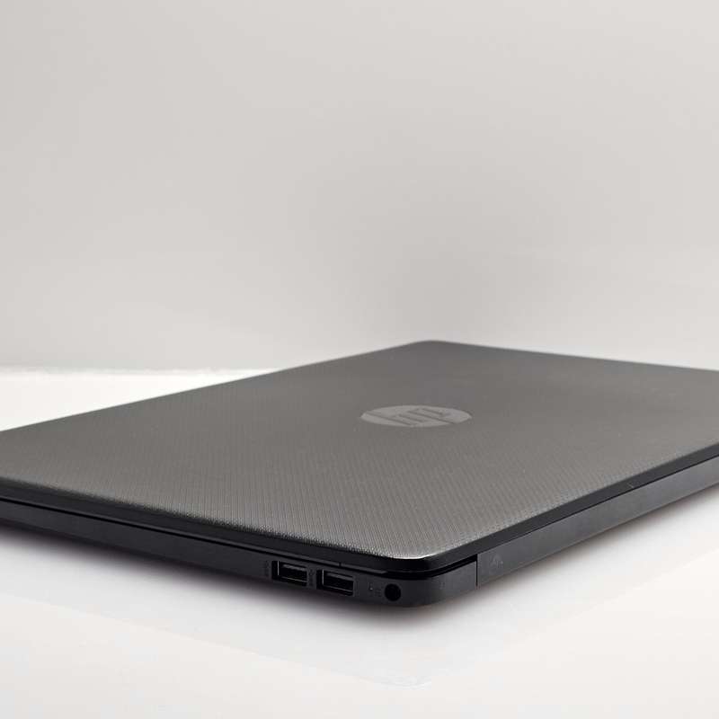 HP 15-dw3007ni 11th Gen "Core i3" 3.00GHz 8GB RAM 256GB SSD Black